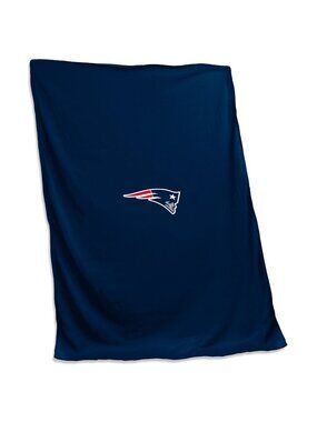 New England Patriots Sweatshirt Blanket Logo Brands 54 by 84 New with Tag